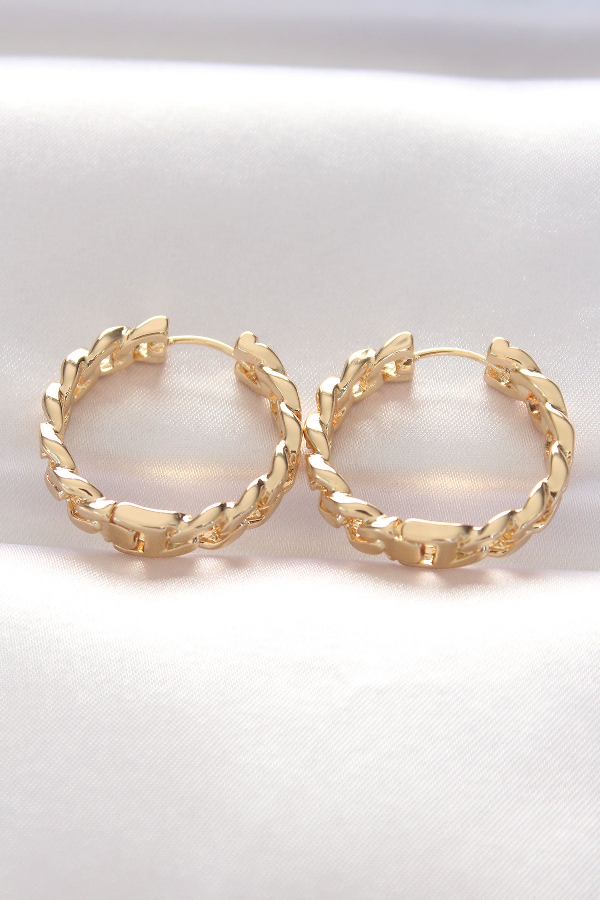 Pirinç Gold Renk Zincir Model Halka Küpe — Chrysa by RK Küpe