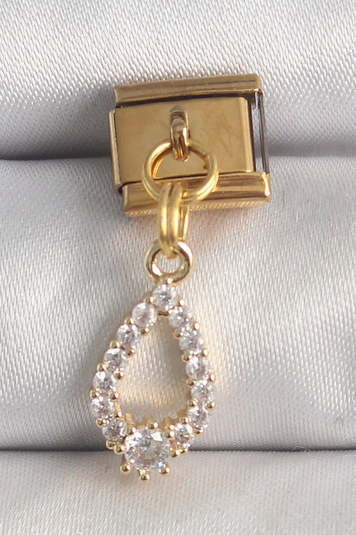 316L Çelik Gold Renk Sallantı Zirkon Taşlı Damla Model Nomination Charm — Chrysa by RK Bileklik