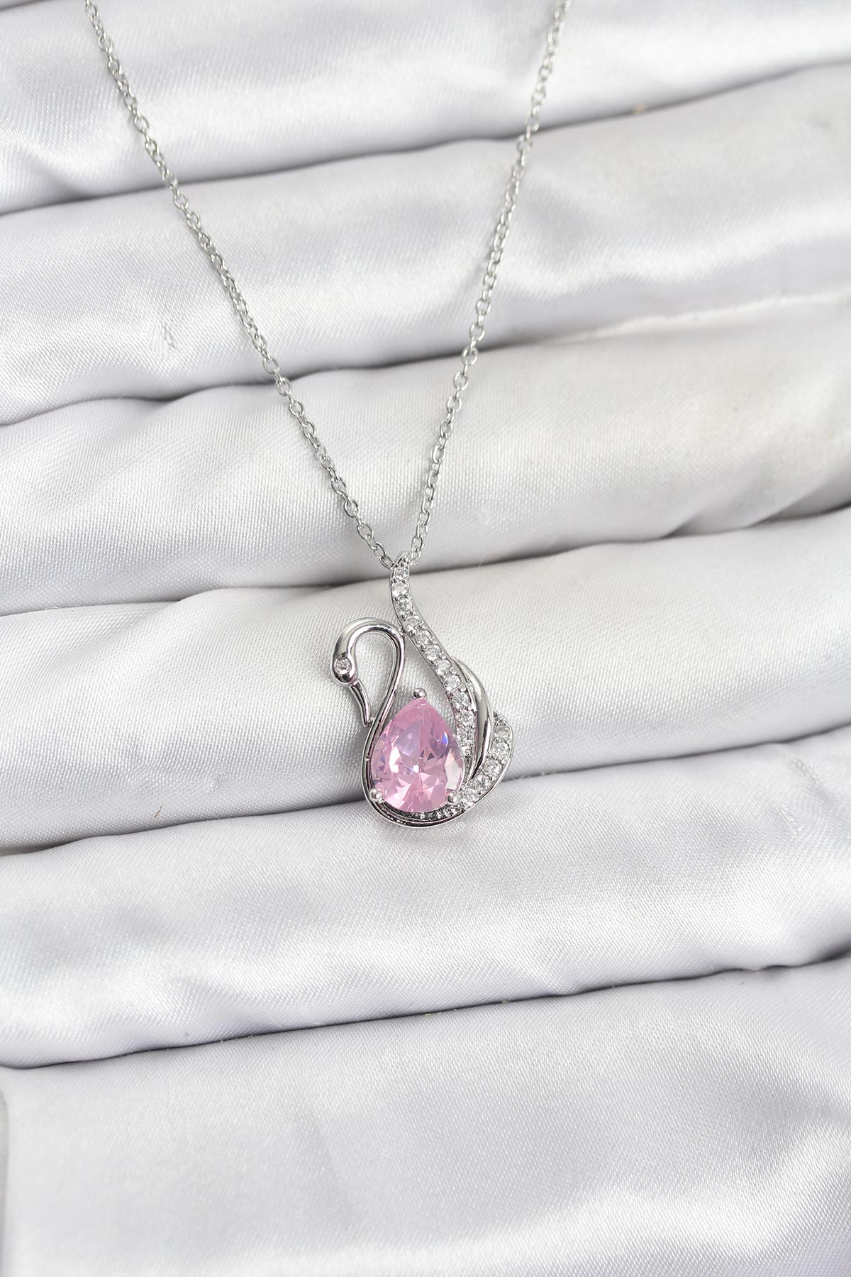 316L Çelik Zincir Gümüş Renk Pembe Kuğu Model Zirkon Taşlı Kadın Kolye — Chrysa by RK Kolye