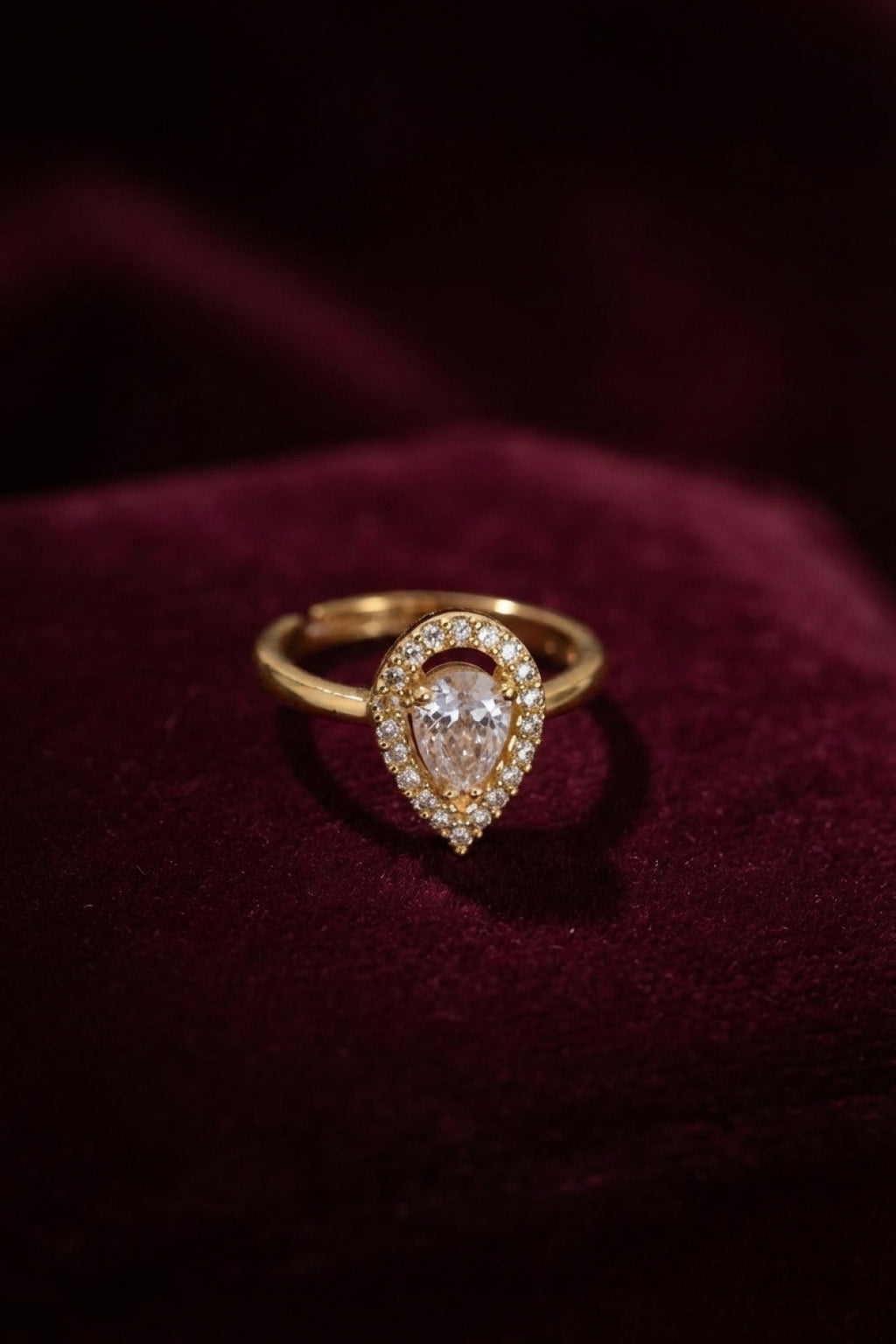 Ayarlamalı Gold Renk Metal Zirkon Taşlı Damla Model Yüzük — Chrysa by RK Yüzük